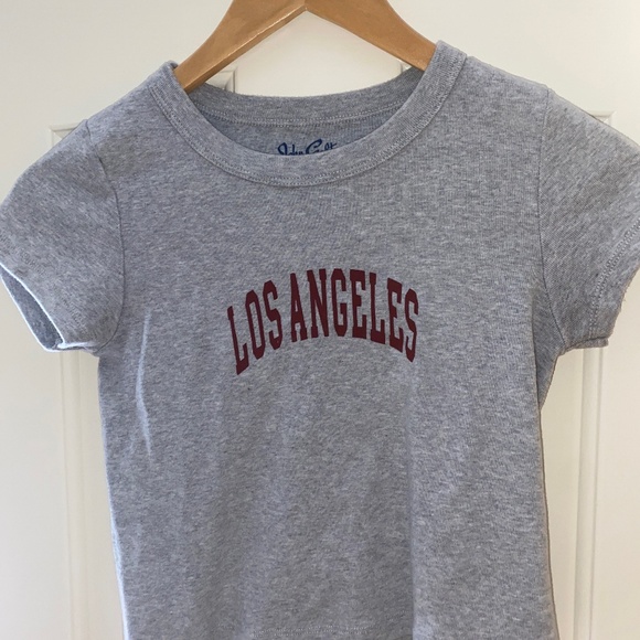 Brandy Melville t shirt - Picture 1 of 3